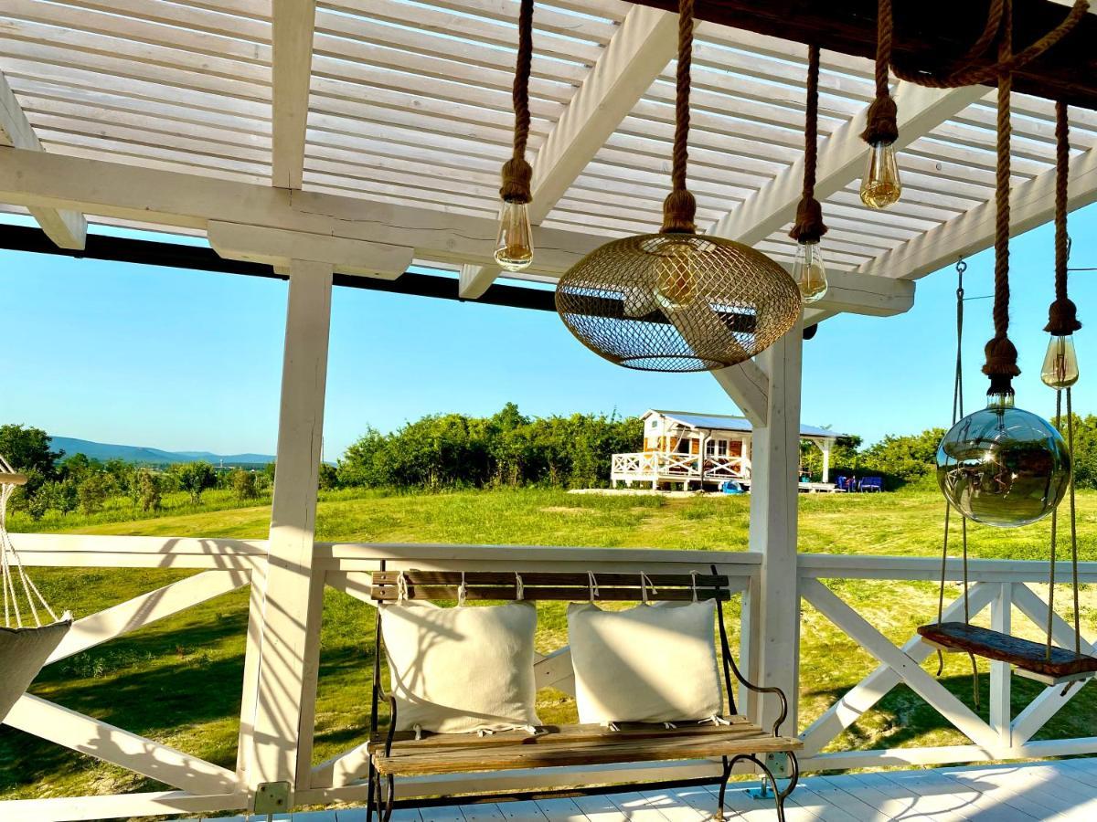 Bohemian Eco Lodge At Lake Balaton Kisapati Екстериор снимка